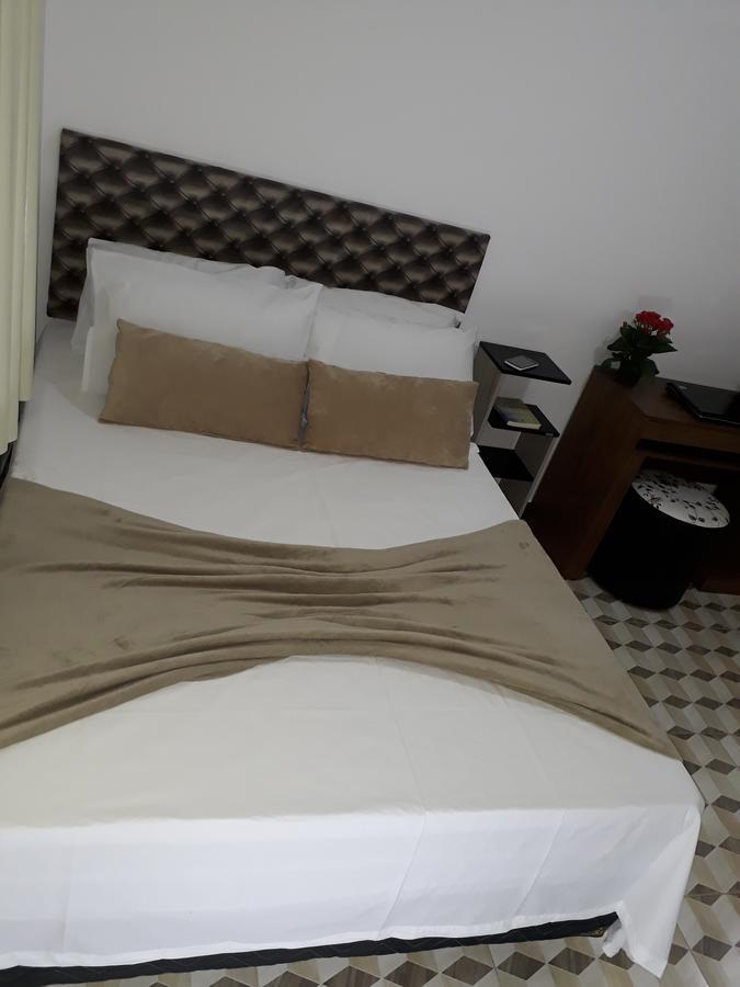 Hotel Lincohn モンテス・クラロス エクステリア 写真